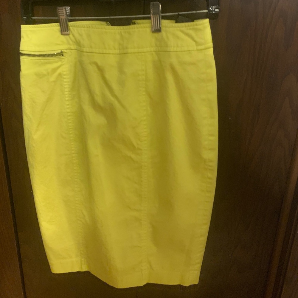 Size 2 Neon yellow pencil skirt